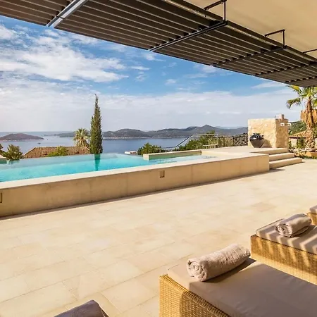Gospa Villa